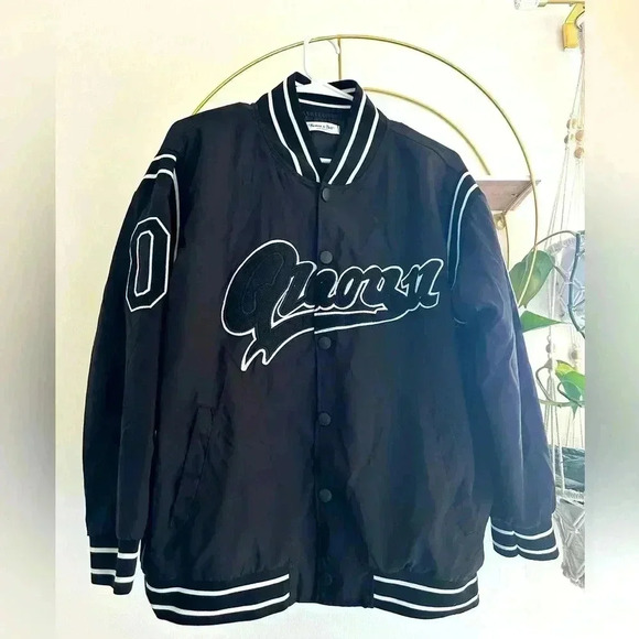 Oversize Varsity black Jacket, Size L - Picture 2 of 6
